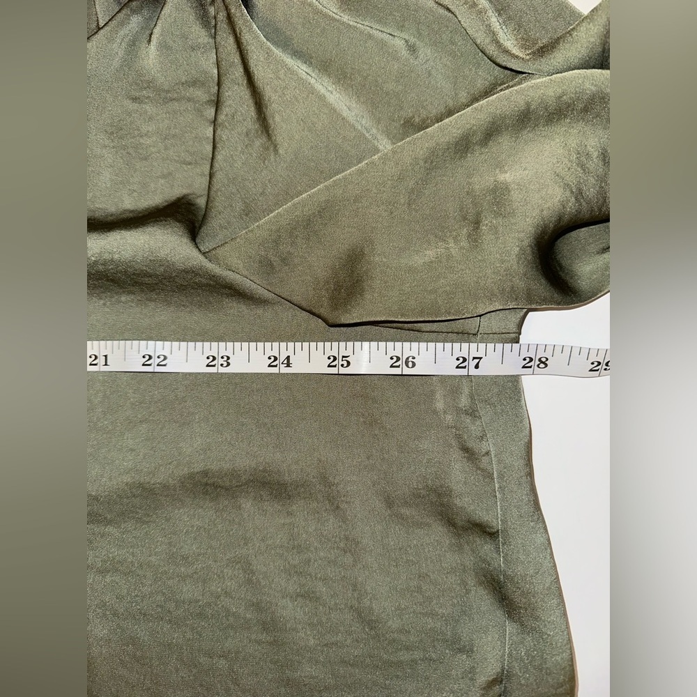 Banana Republic Women's Green Satin Blouse Collared Pullover Top XXL Button Cuff - Picture 8 of 10